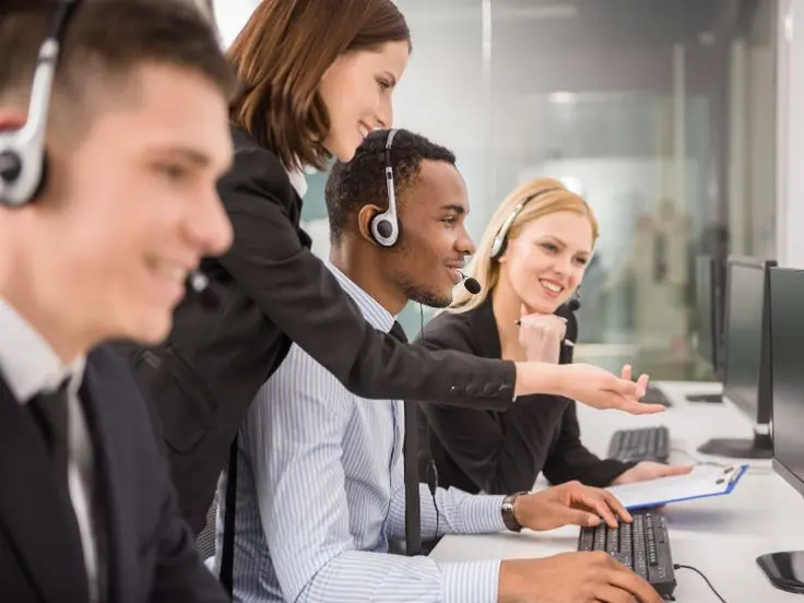 how to start virtual call center - how virtual call centers in dubai use auto dialer software  to improve lead generation - virtual call center in dubai - dialer solution in dubai - dialer